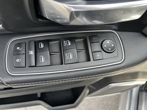 Used 2022 RAM 2500 Laramie w/ Body Color Bumper Group image 34