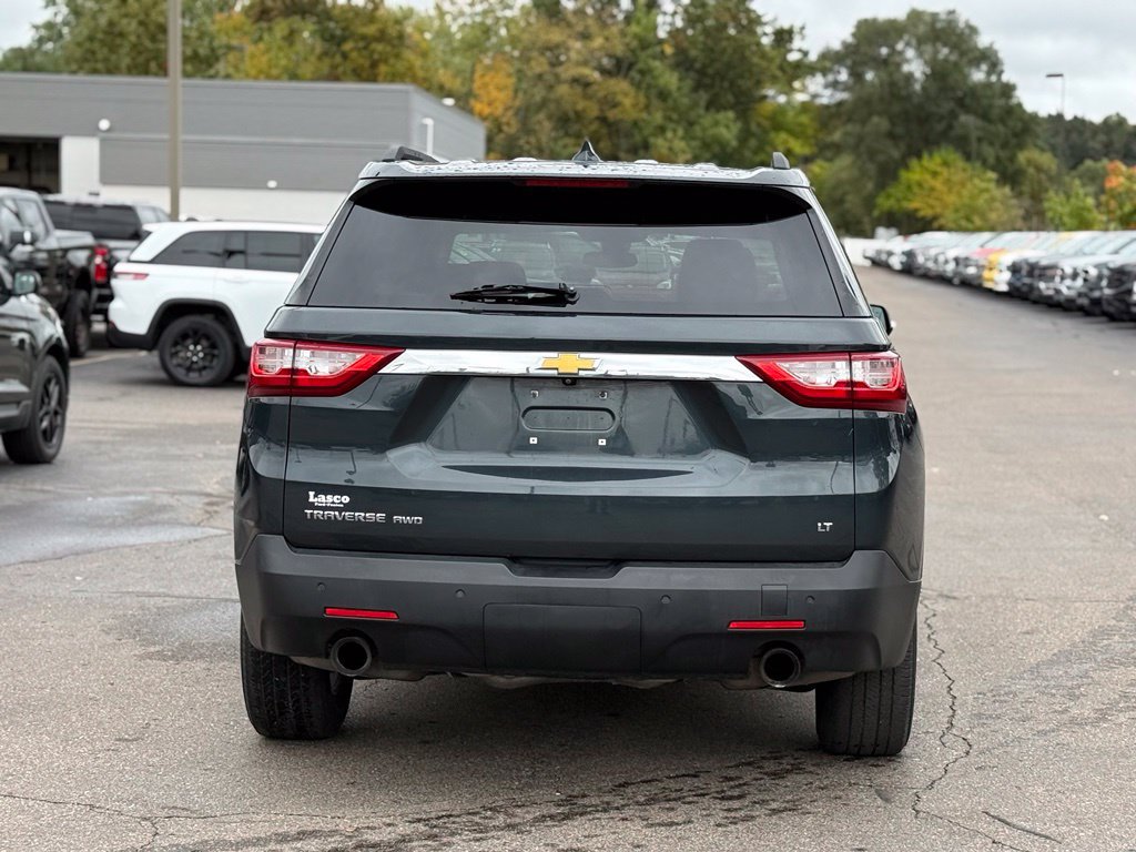 Used 2020 Chevrolet Traverse LT w/ Driver Confidence II Package AWD/4WD image 40