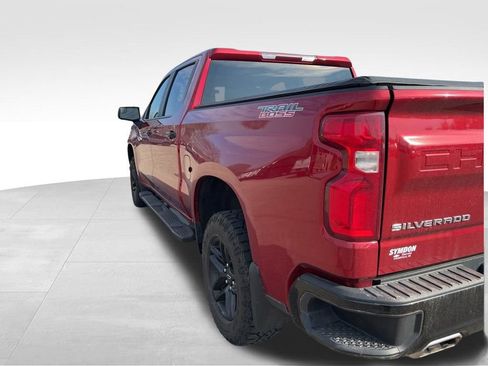 Used 2021 Chevrolet Silverado 1500 LT Trail Boss w/ Bed Protection Package image 8