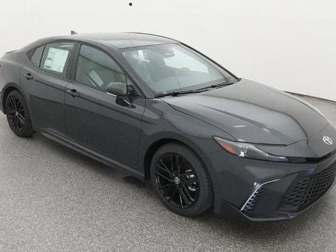 New 2026 Toyota Camry SE FWD image 13