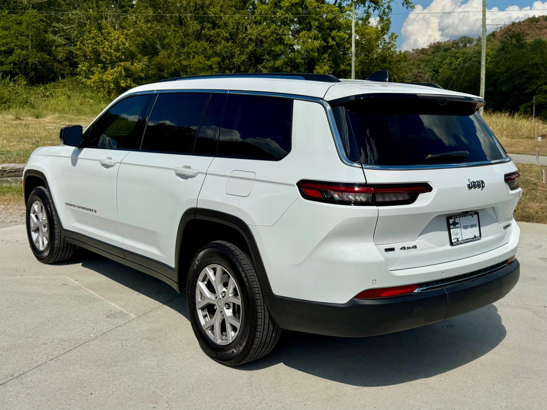 Used 2022 Jeep Grand Cherokee L Limited w/ Luxury Tech Group II AWD/4WD image 4