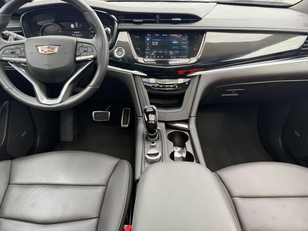 Used 2024 Cadillac XT6 Sport w/ LPO, Floor Liner Package AWD/4WD image 11