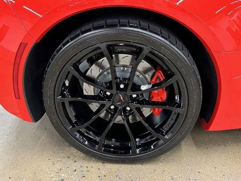 Used 2019 Chevrolet Corvette Grand Sport RWD image 18