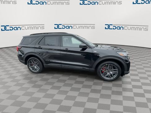 New 2026 Ford Explorer ST-Line w/ ST-Line Street Pack image 17