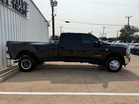 Used 2023 RAM 3500 Big Horn w/ Level 1 Equipment Group AWD/4WD image 8