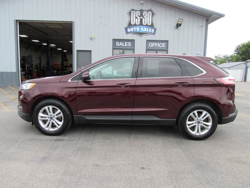 Used 2020 Ford Edge SEL w/ Convenience Package AWD/4WD image 3