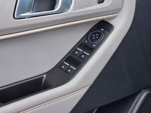 New 2026 Ford Explorer Active w/ Active Comfort Package image 24