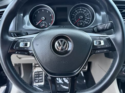 Used 2018 Volkswagen Golf Alltrack SE image 21