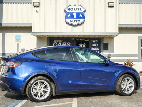 Used 2021 Tesla Model Y Long Range AWD/4WD image 4