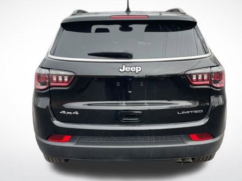 Used 2022 Jeep Compass Limited image 4