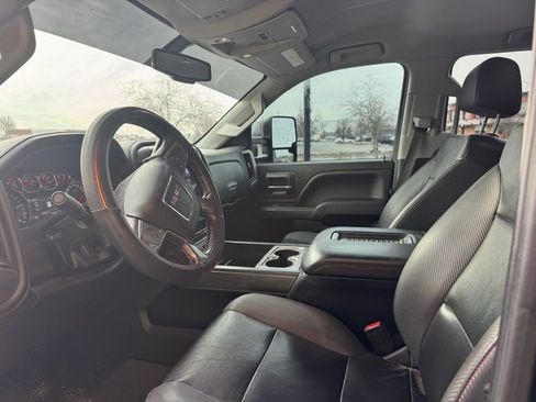 Used 2018 GMC Sierra 3500 SLT w/ Duramax Plus Package image 9