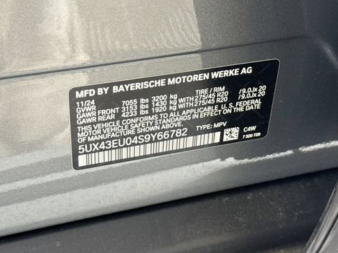 Used 2025 BMW X5 xDrive50e w/ Executive Package AWD/4WD image 33