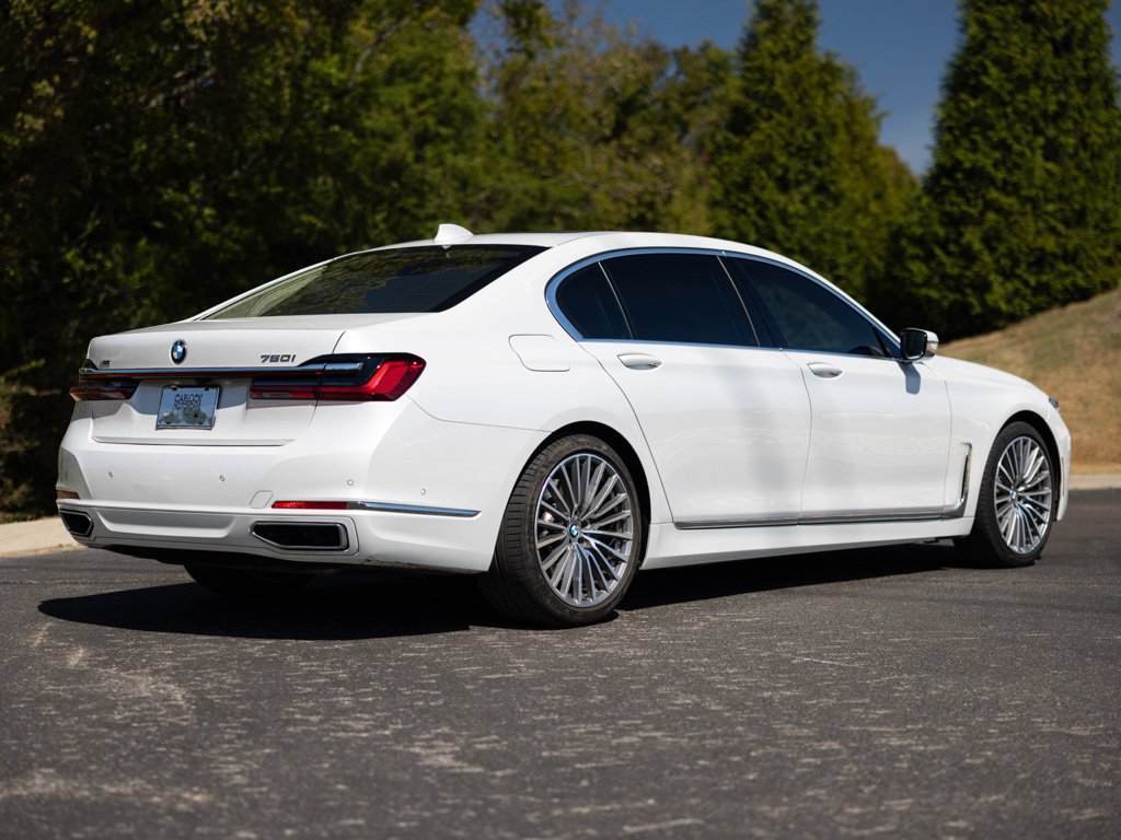 Used 2021 BMW 750i xDrive w/ Luxury Rear Seating Package AWD/4WD image 7