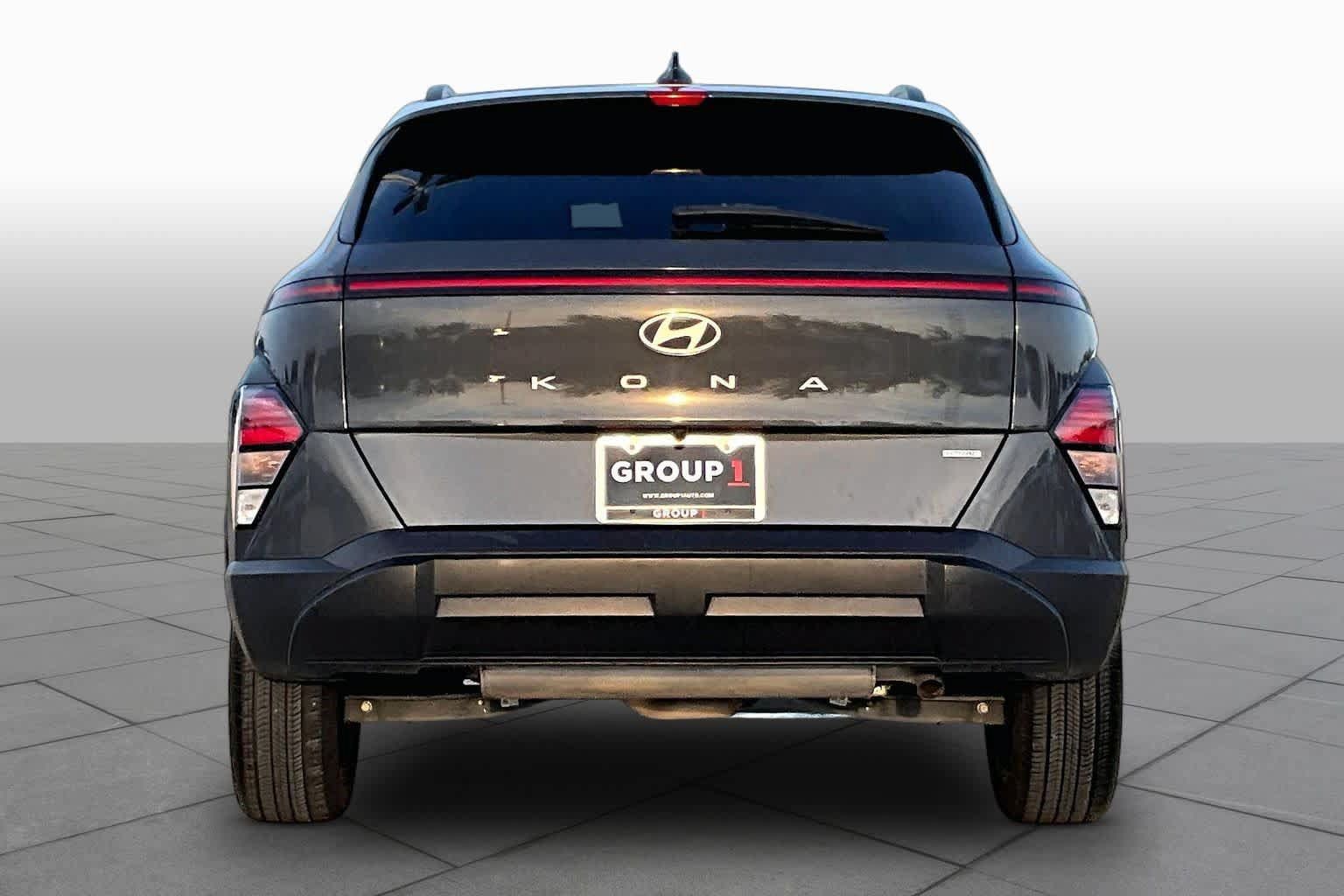 Certified 2024 Hyundai Kona SEL AWD/4WD image 5