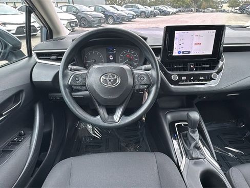 Certified 2025 Toyota Corolla LE image 25