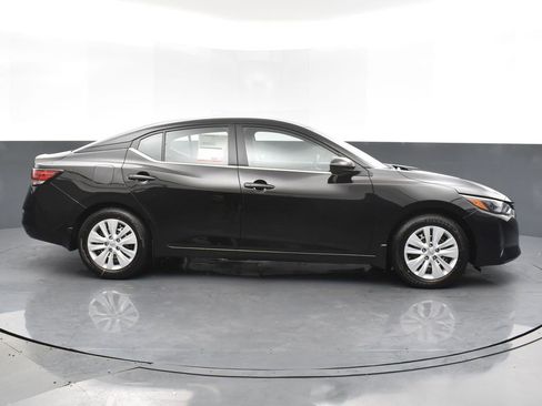 New 2025 Nissan Sentra S image 4