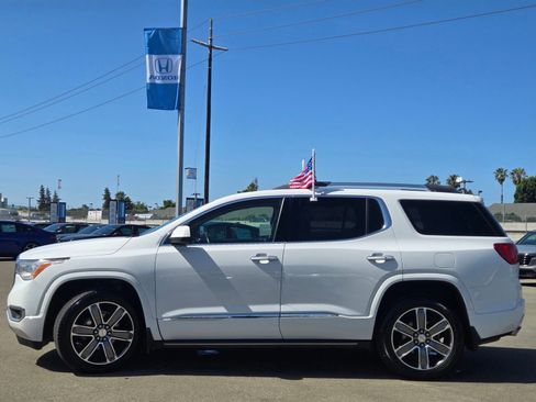 Used 2019 GMC Acadia Denali w/ Technology Package AWD/4WD image 4