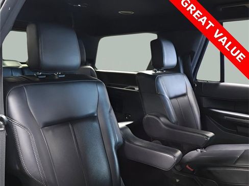 Used 2021 Ford Expedition XLT image 16