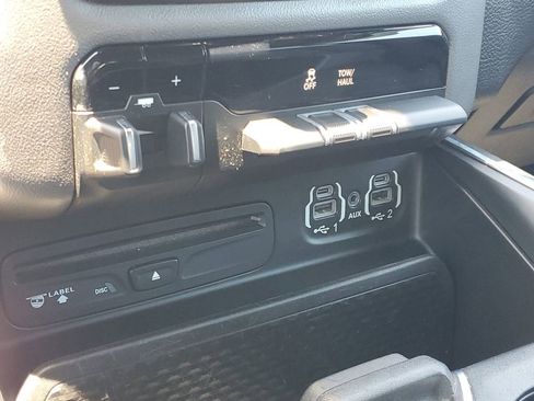 Used 2019 RAM 1500 Big Horn AWD/4WD image 30