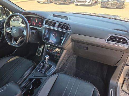 Used 2022 Volkswagen Tiguan SE R-Line FWD image 28