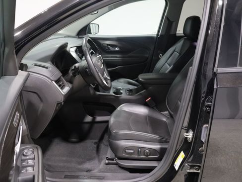 Used 2024 GMC Terrain SLT AWD/4WD image 9