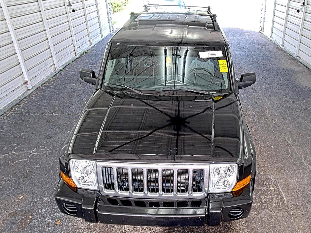 Used 2007 Jeep Commander Sport RWD image 3