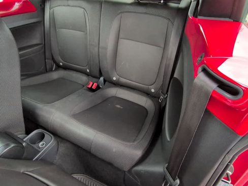 Used 2015 Volkswagen Beetle 1.8T FWD image 17