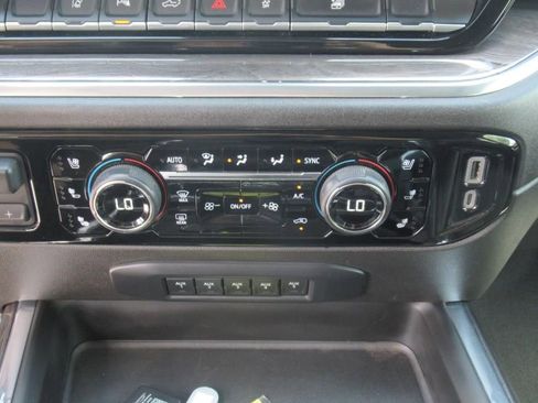 Used 2024 Chevrolet Silverado 2500 LTZ w/ LTZ Convenience Package image 25