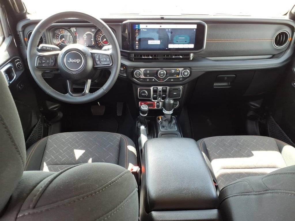 Used 2026 Jeep Gladiator Mojave AWD/4WD image 23