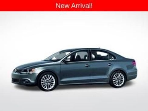 Used 2013 Volkswagen Jetta SE FWD image 1