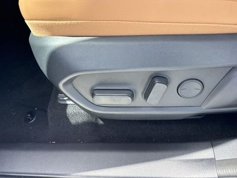 New 2026 Lexus ES 350h FWD image 12