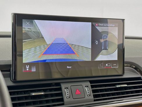 Used 2023 Audi Q5 e Premium Plus image 16