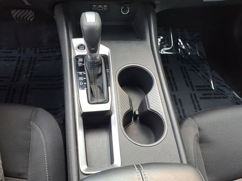 Used 2025 Nissan Altima 2.5 SV FWD image 13