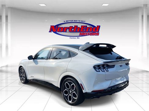 Used 2022 Ford Mustang Mach-E GT image 5