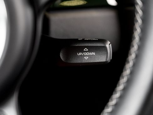 Used 2018 Porsche 911 GT3 RWD image 70