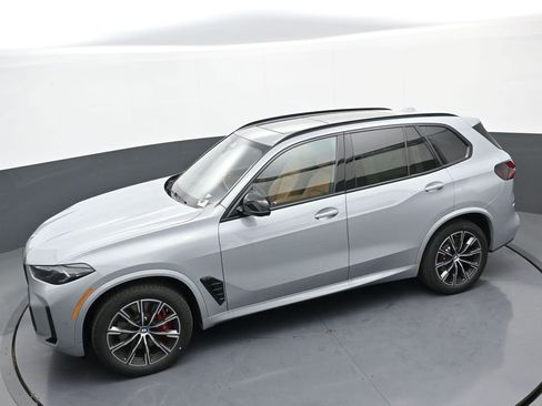 New 2026 BMW X5 M60i w/ Climate Comfort Package AWD/4WD image 32