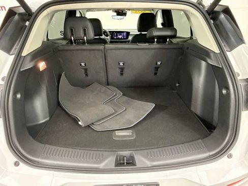 Used 2025 Buick Encore GX Avenir w/ Avenir Technology Package FWD image 26