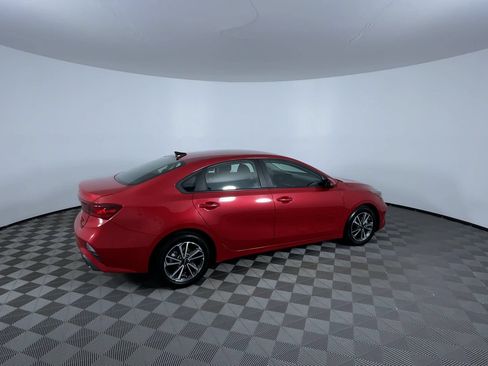 Used 2023 Kia Forte LXS FWD image 9