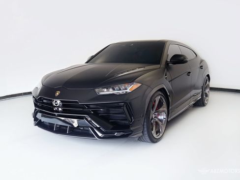 Used 2023 Lamborghini Urus Performante AWD/4WD image 2