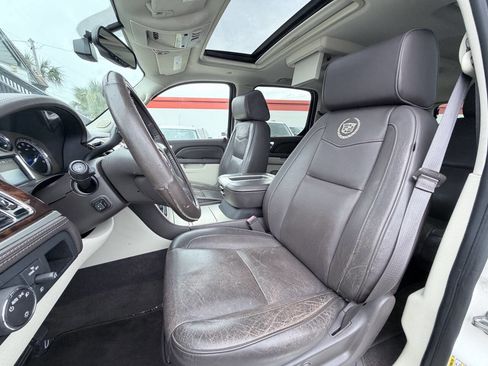 Used 2013 Cadillac Escalade ESV Platinum image 14
