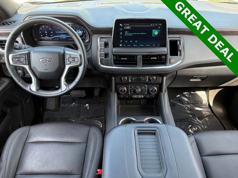 Used 2024 Chevrolet Suburban Z71 w/ Off-Road Capability Package image 13