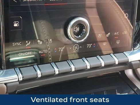 Used 2025 GMC Yukon Denali Ultimate AWD/4WD image 20