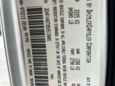 Used 2005 Dodge Magnum SE RWD image 36