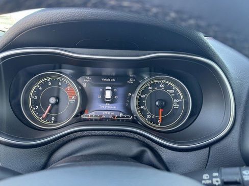 Used 2022 Jeep Cherokee Trailhawk w/ Comfort/Convenience Group image 14