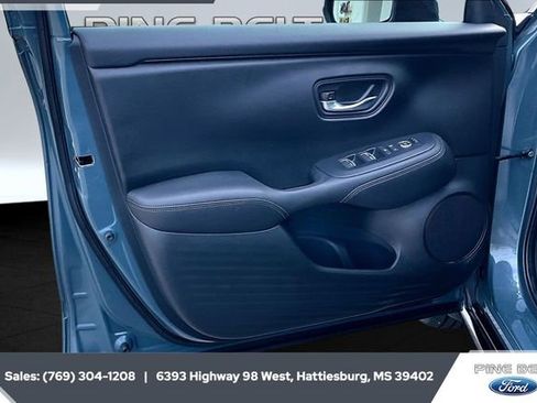 Used 2024 Honda HR-V EX-L image 17