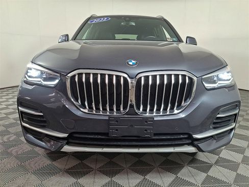 Used 2022 BMW X5 xDrive40i w/ Premium Package image 5