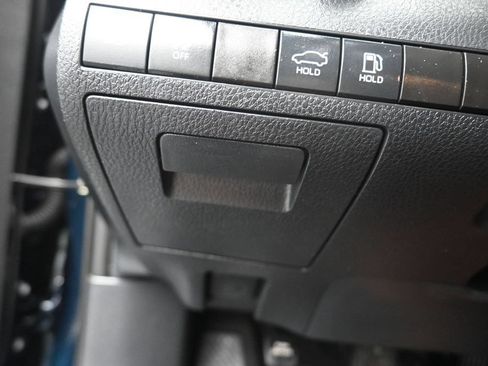 Used 2020 Toyota Camry SE w/ Convenience Package FWD image 24