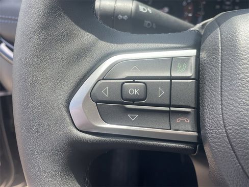 New 2025 Jeep Compass Latitude w/ Altitude Special Edition image 17