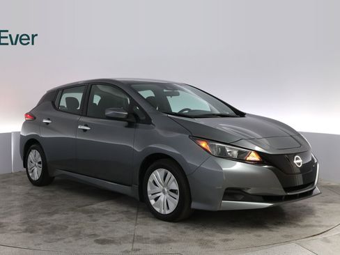 Used 2025 Nissan Leaf S FWD image 13