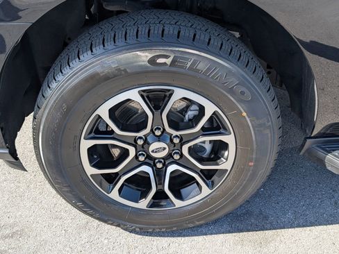 Used 2024 Ford Expedition Max XLT image 28